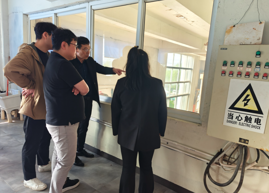 五載同行電子行業巨頭再訪湖南江海，深化氯化銨戰略合作